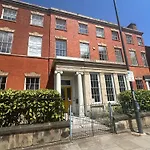Friar Gate House - Grand Georgian Townhouse In Derby Centre